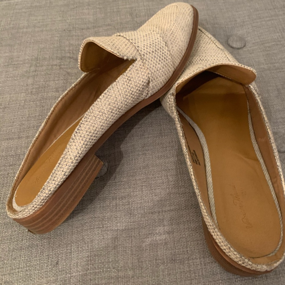 Slip on flats
